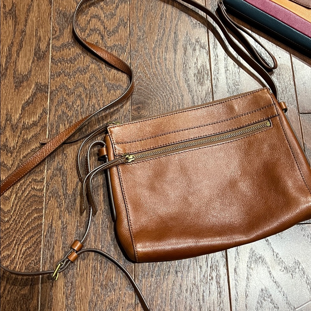 Fossil Crossbody Purse with Wallet - Picture 3 of 12